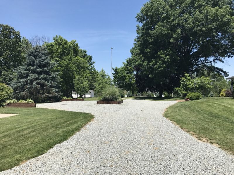 Driveway Tarring detail